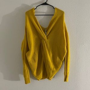 🔥NWOT🔥 Oversized Knit Knot Sweater Mustard